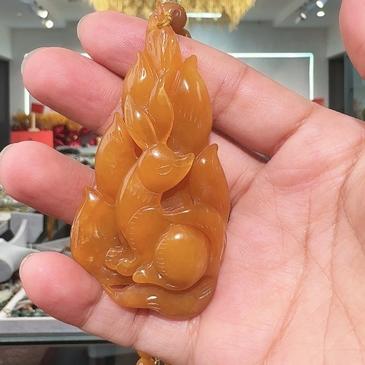 木***花颈饰未镶嵌和田玉