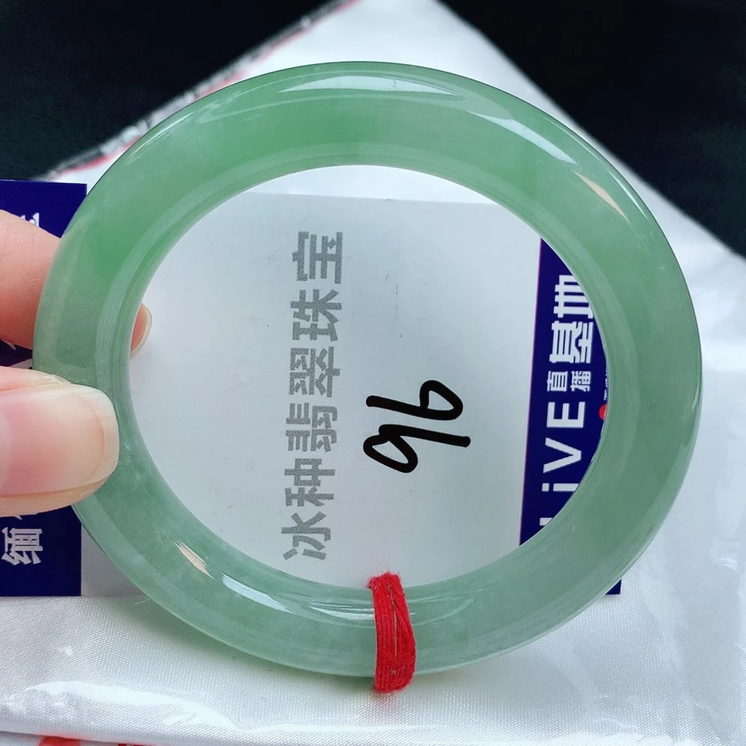 翡翠手镯未镶嵌缅甸天然A货翡翠手镯