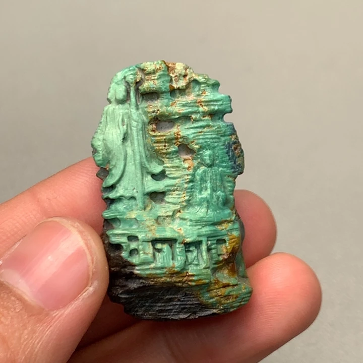 绿松石未镶嵌颈饰
