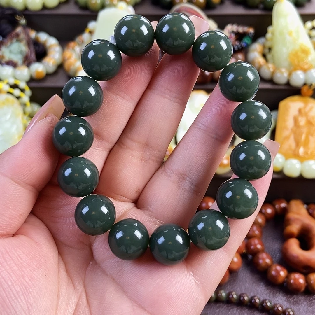 透闪石质玉未镶嵌手串