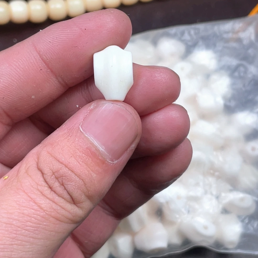 驼骨手串/手链编号173卡1. 0