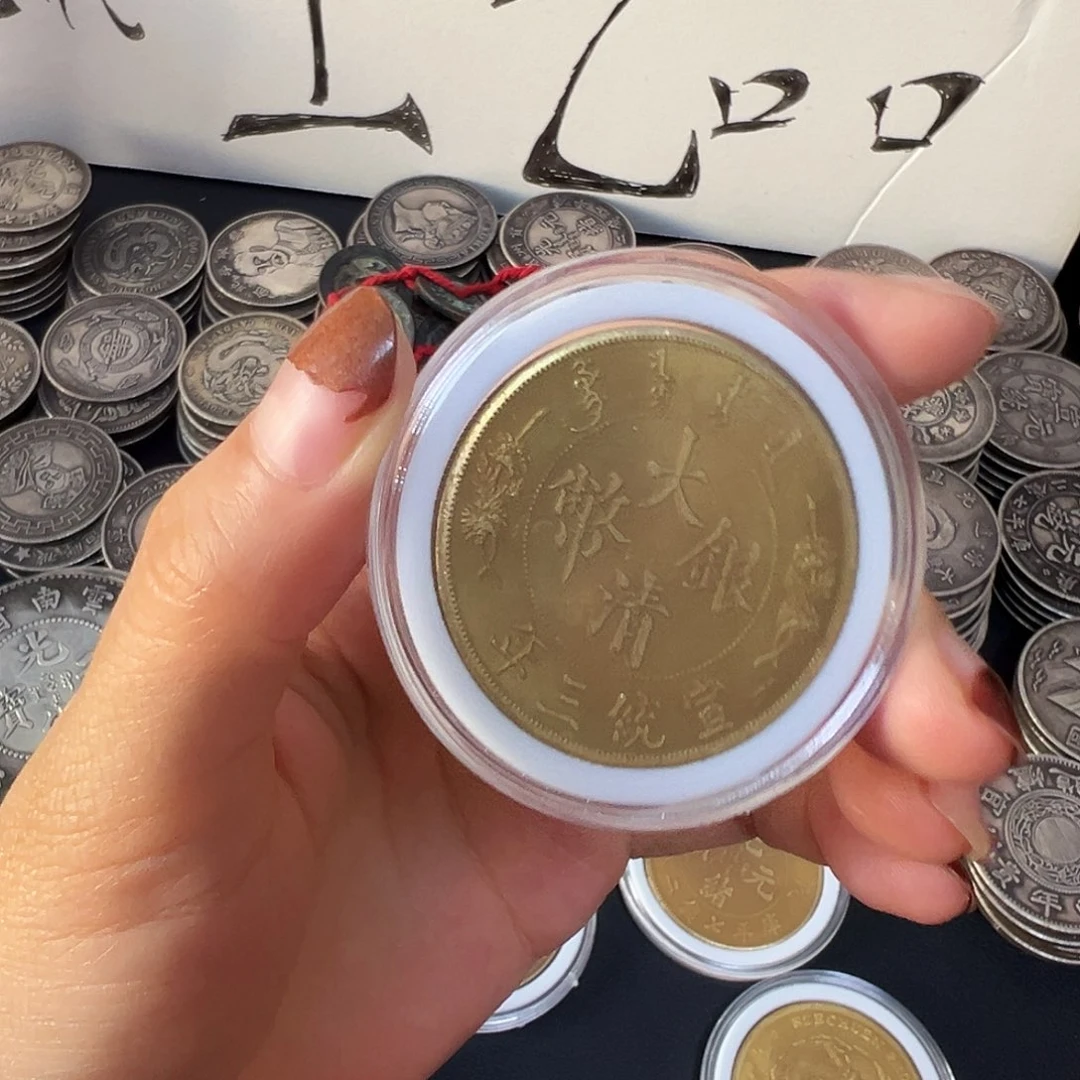 金属银元复古风格摆件