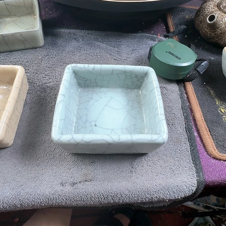 摆件东**.瓷器和陶瓷制品