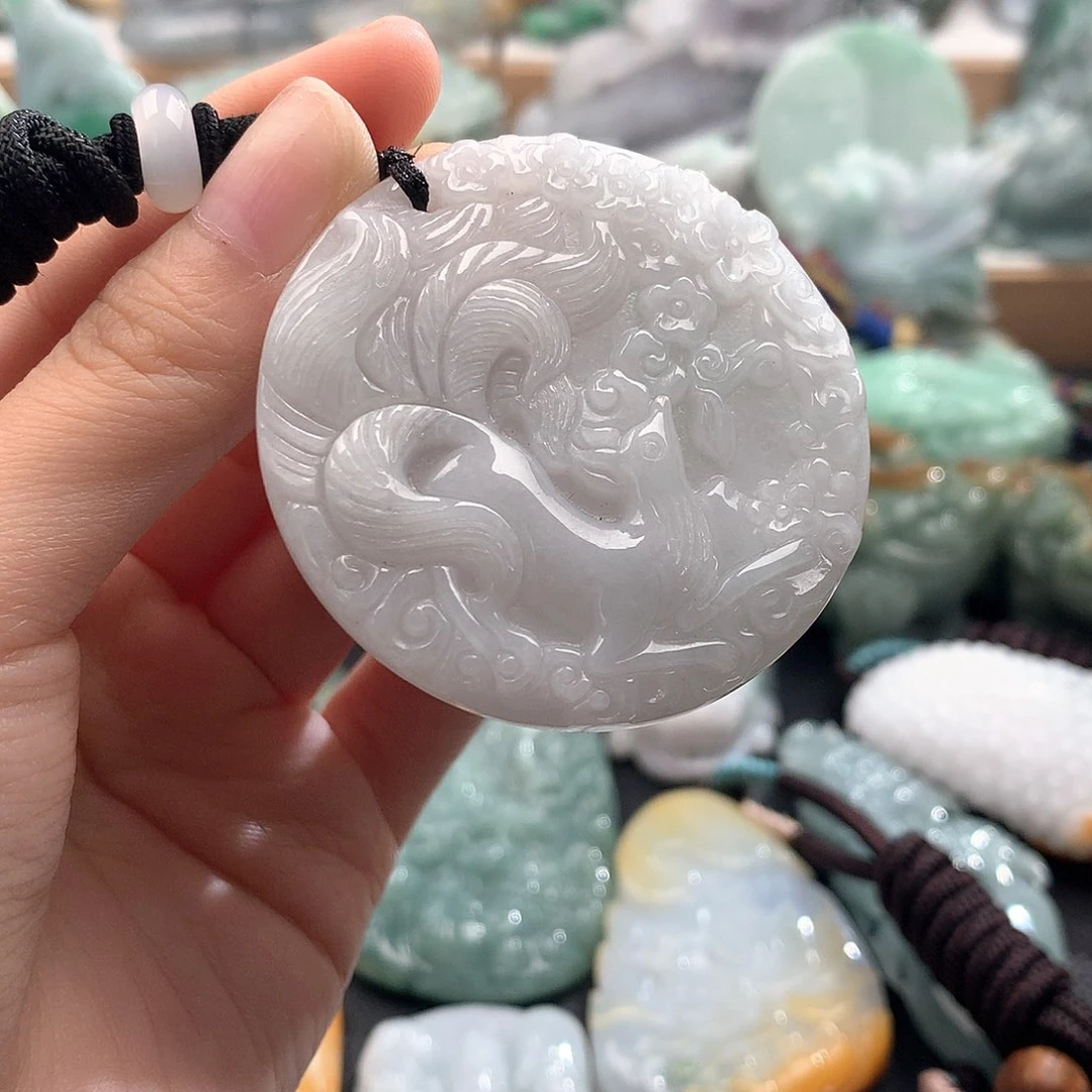吊坠(不含链)未镶嵌翡翠