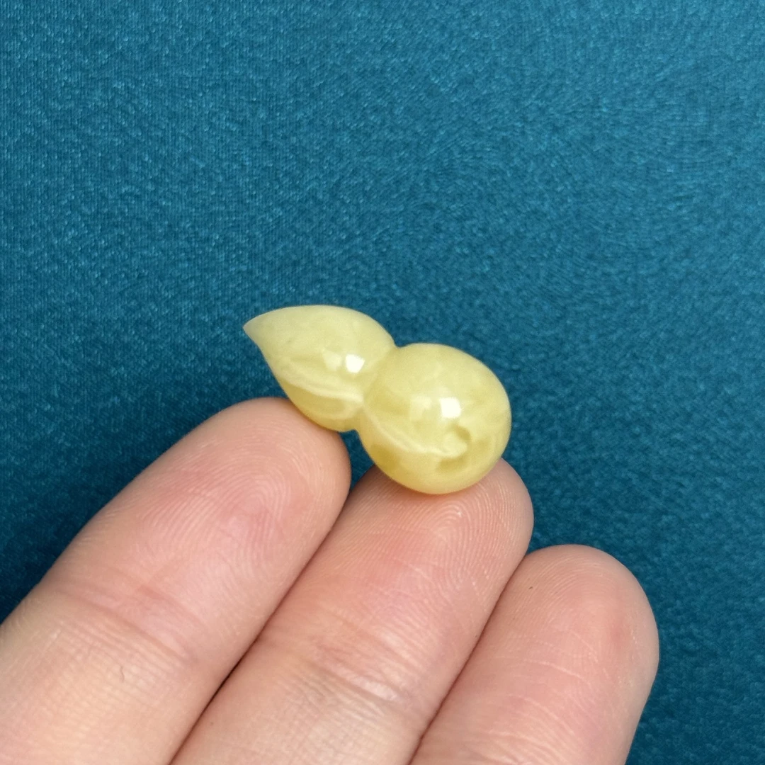 Y5289天然原矿蜜蜡 葫芦12*23mm支持复检假一罚十
