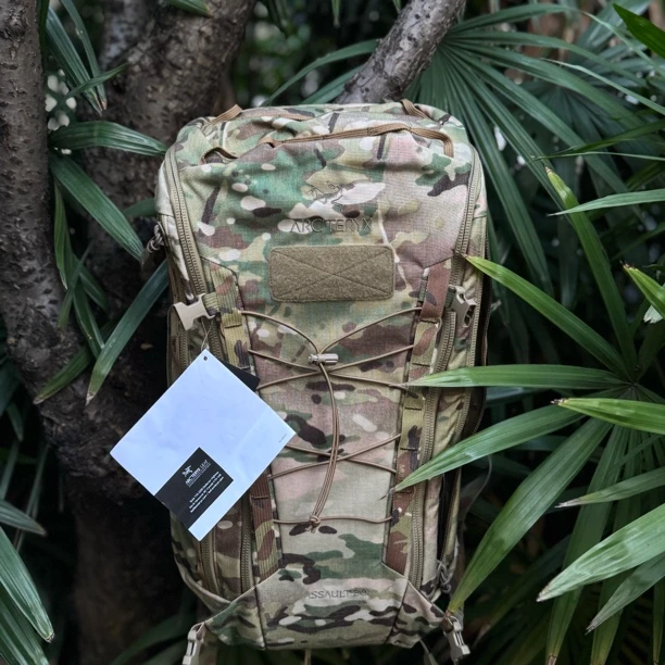 Arcteryx 始祖鸟/01457/军鸟  迷彩色 战术双肩背包 全新 30L 45L