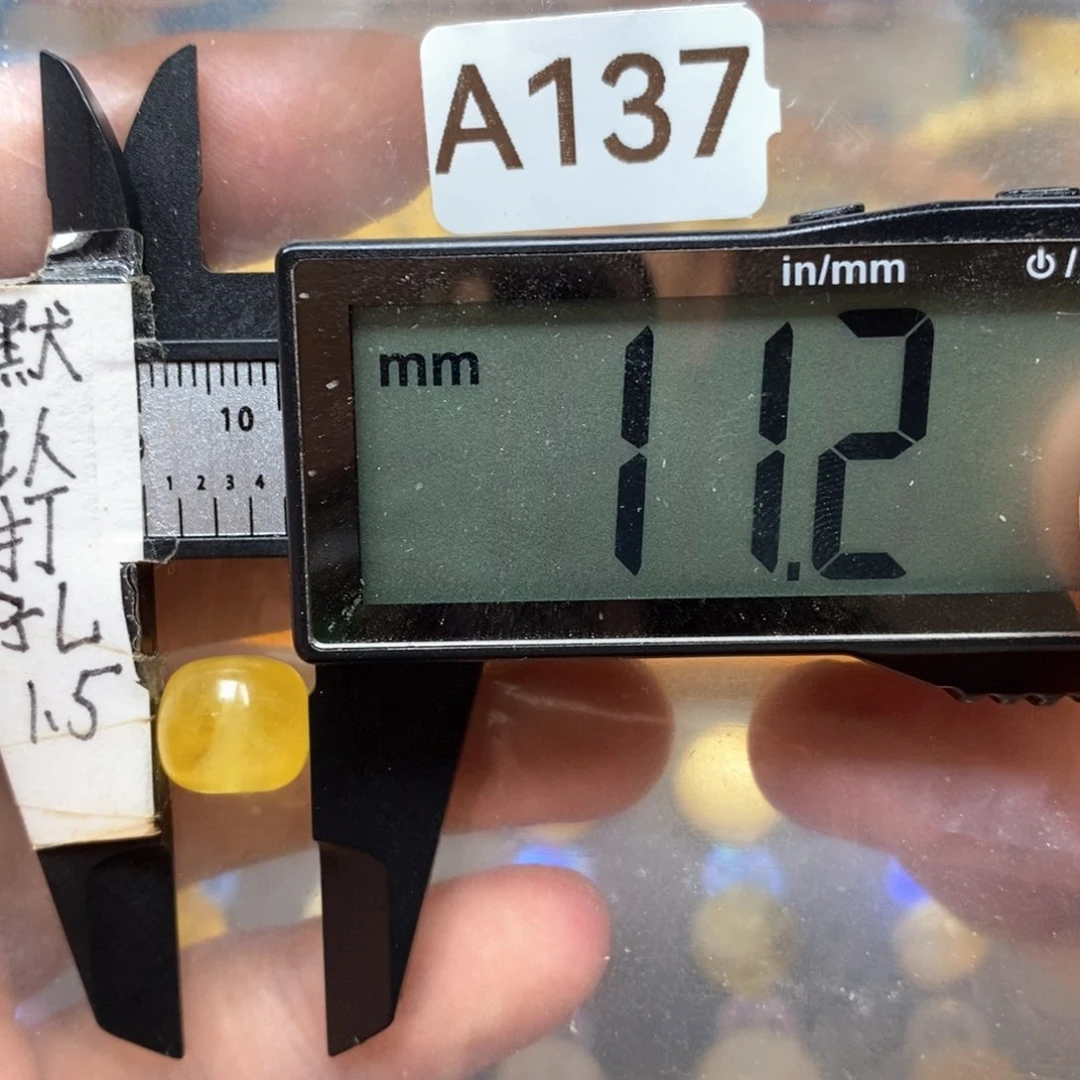 未镶嵌蜜蜡裸石金白花