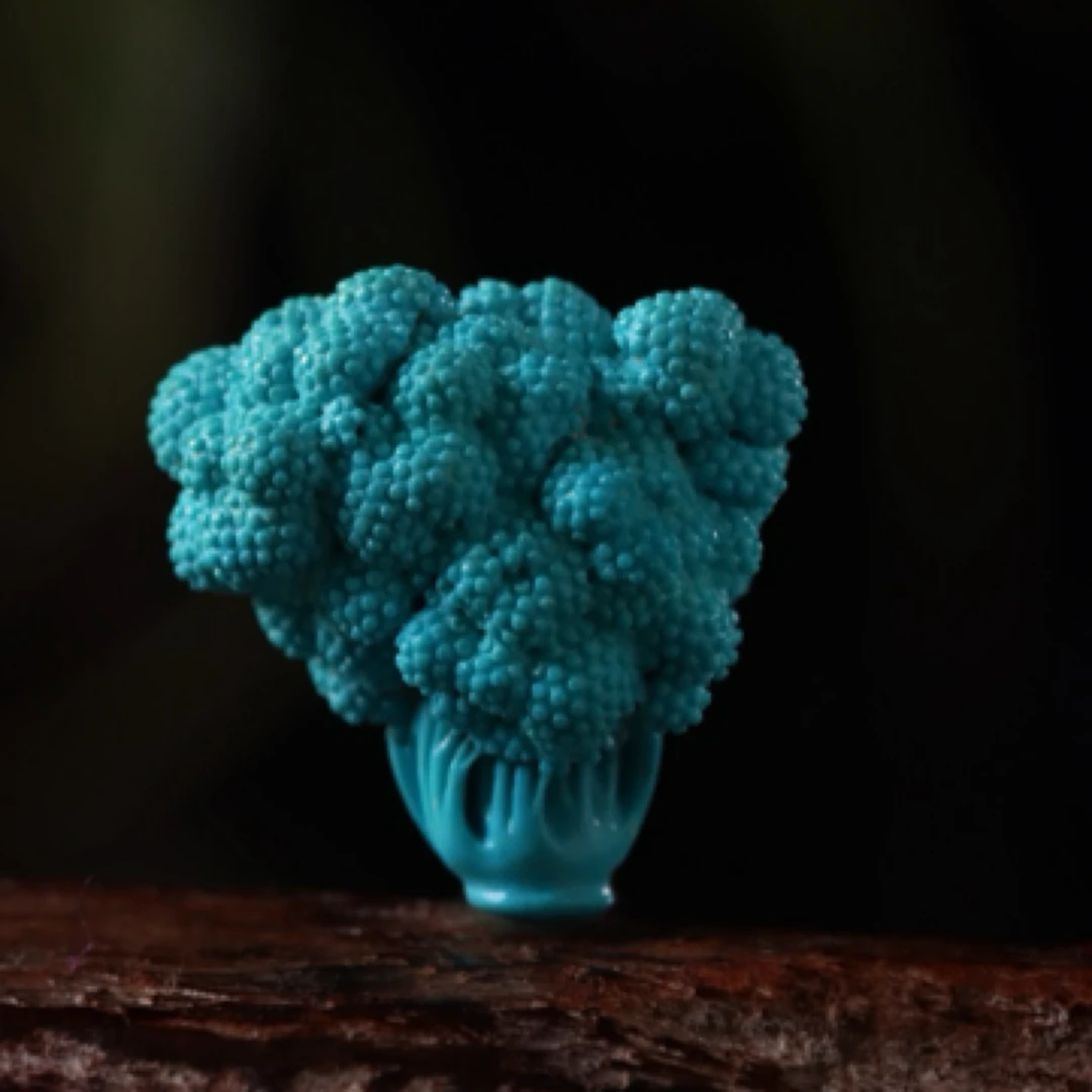 绿松石雕刻挂件高瓷蓝菜籽黄