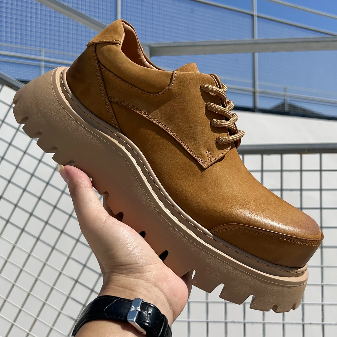 2025秋季新款复古风翘头阔版厚底青年真皮低帮系带休闲皮鞋男鞋