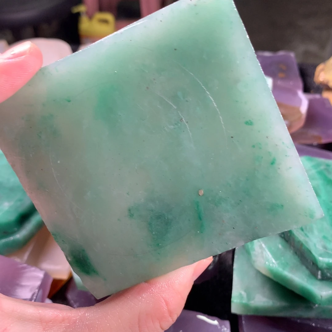 定制石英质玉墨*紫定制玉石