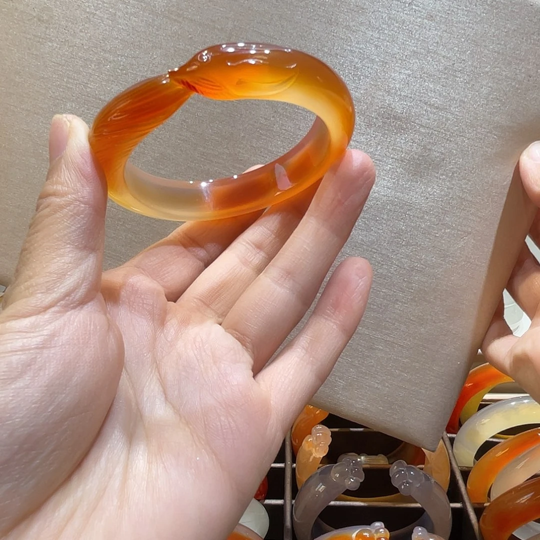 玛瑙/玉髓未镶嵌手镯