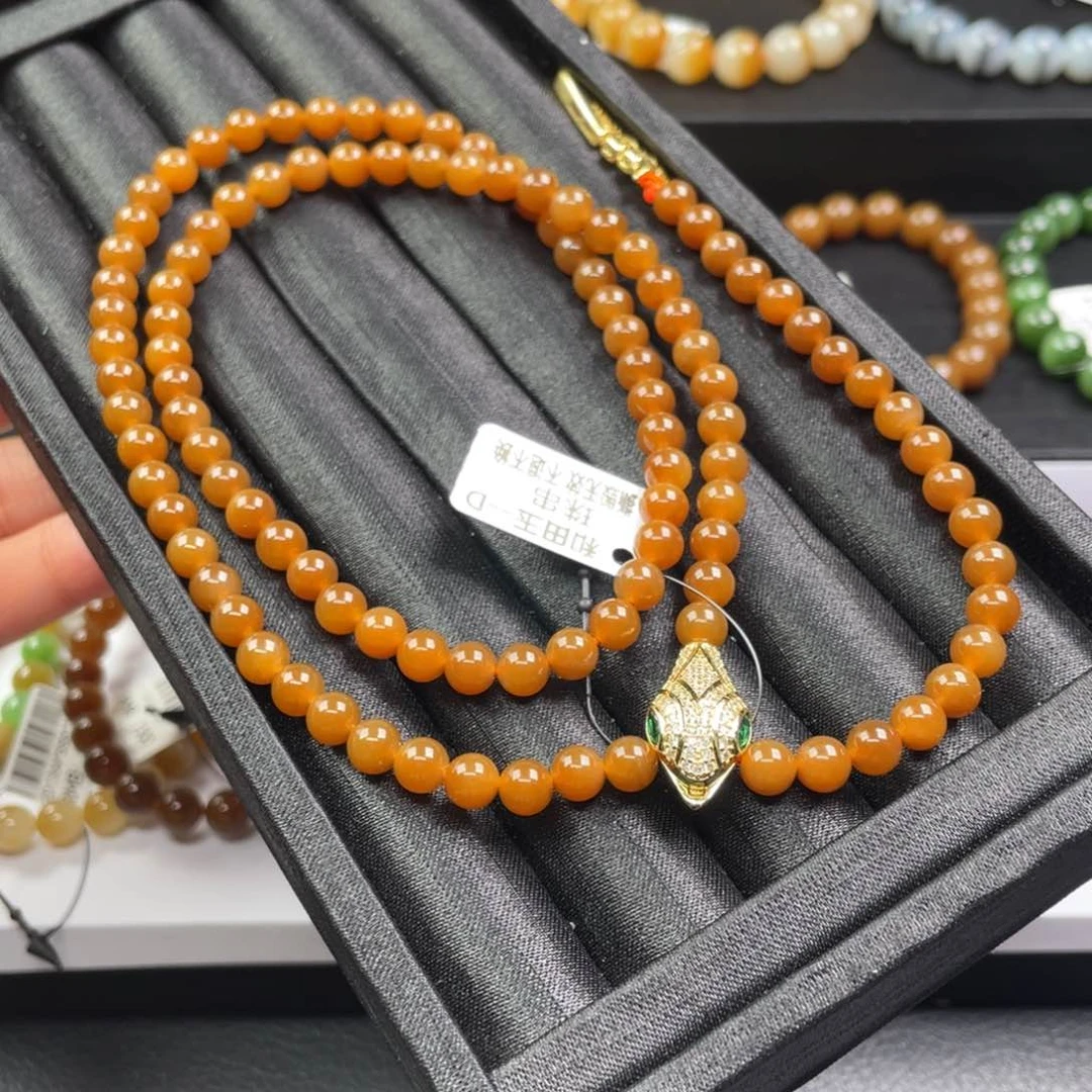 颈饰未镶嵌和田玉