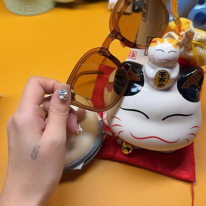 瓷片瓷片对对对哈哈哈