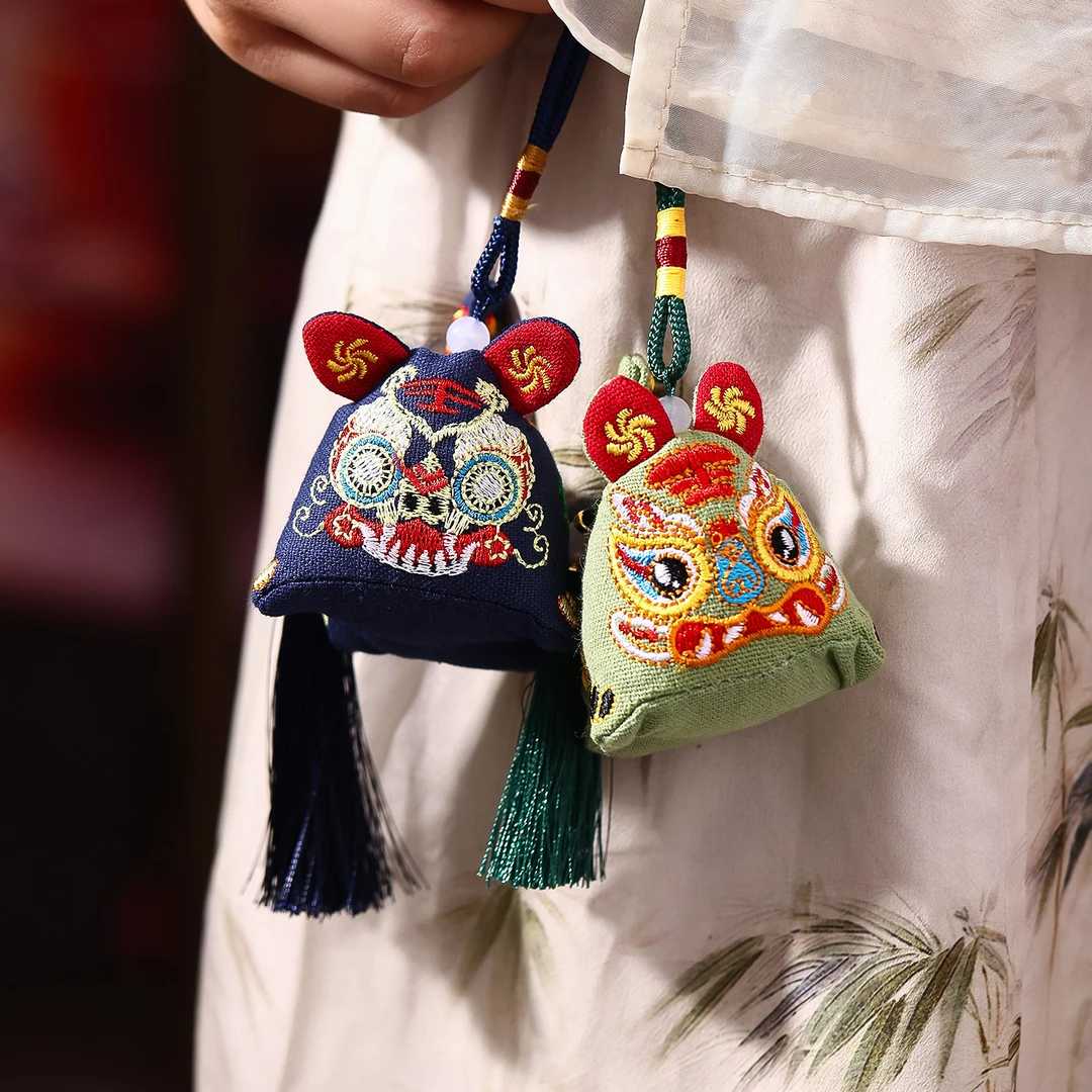 菲寻中秋节香包刺绣香囊手工成品随身佩戴平安福送女生小礼品挂件