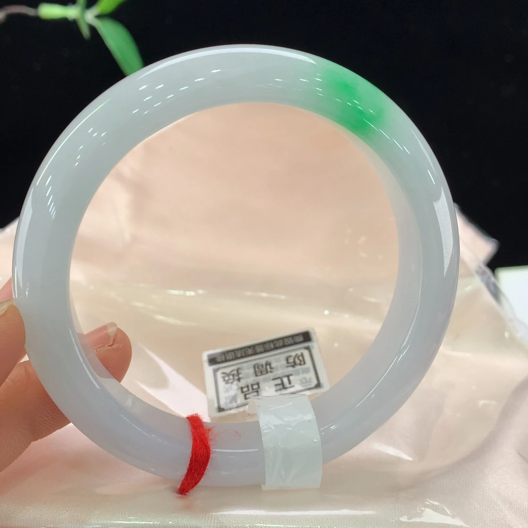 翡翠未镶嵌手镯0354