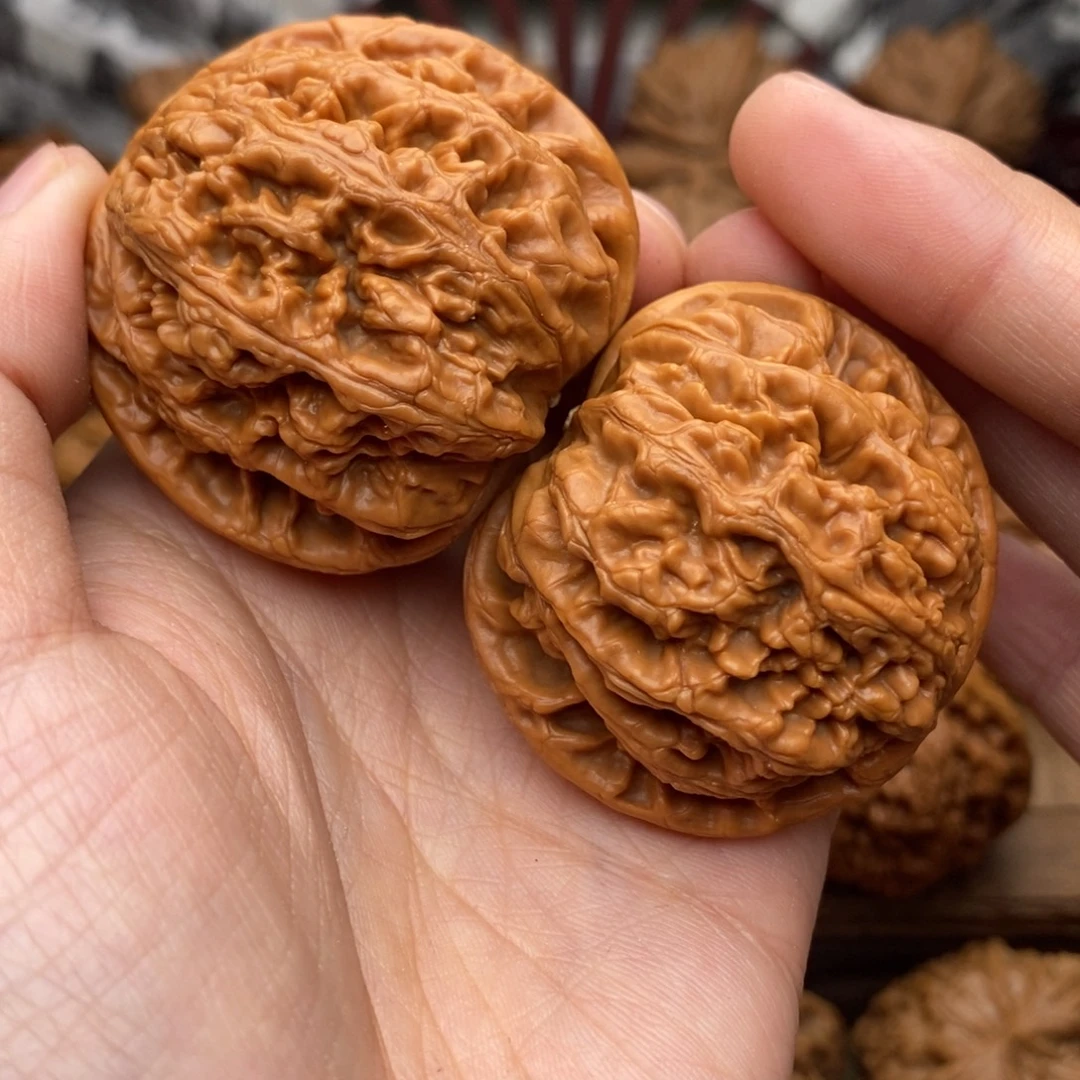 把件文玩核桃728号44粗筋