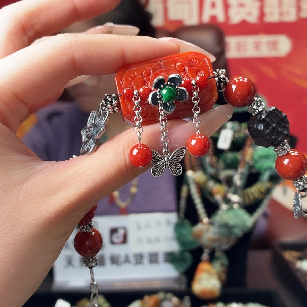 翡翠未镶嵌耳饰手串