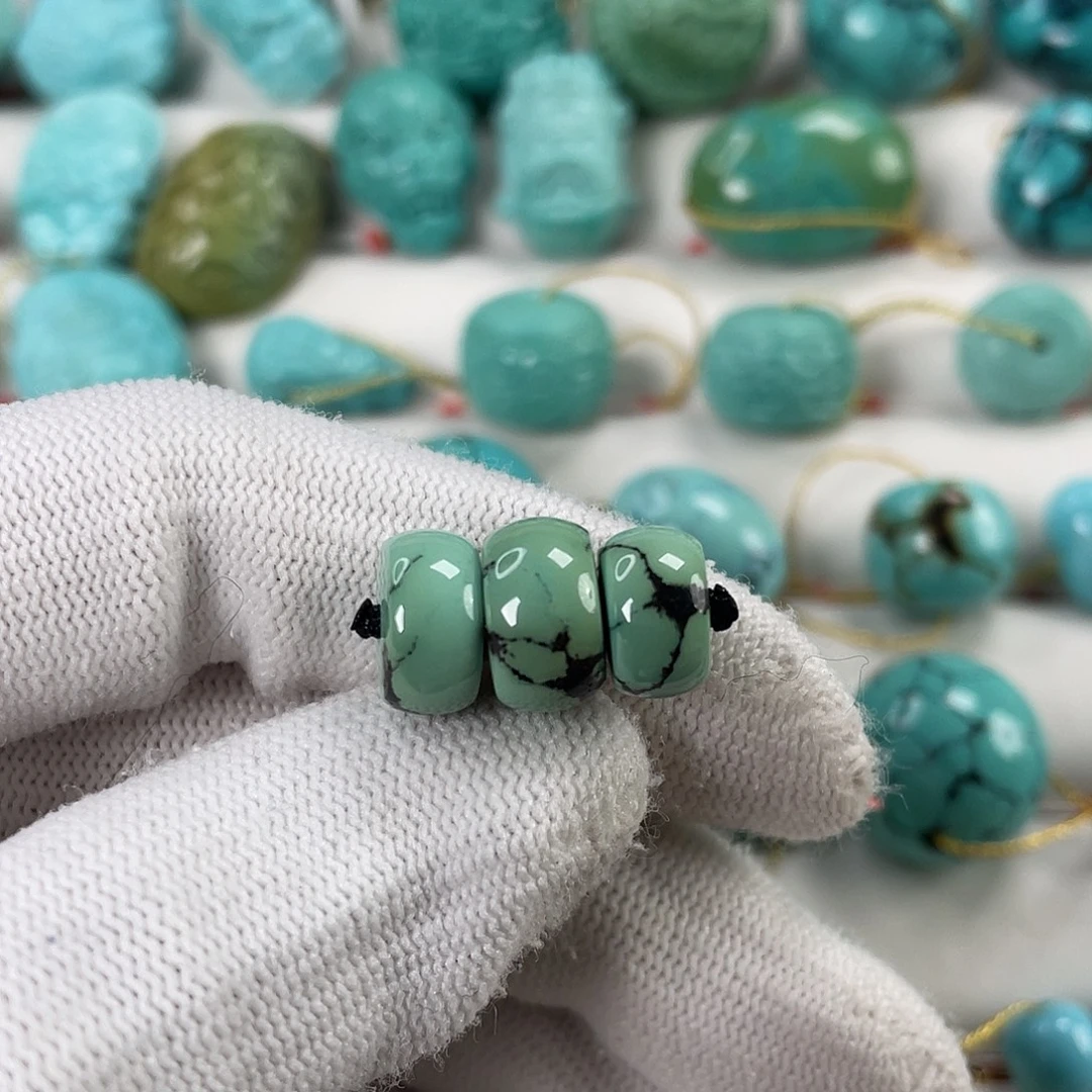 绿松石未镶嵌挂件