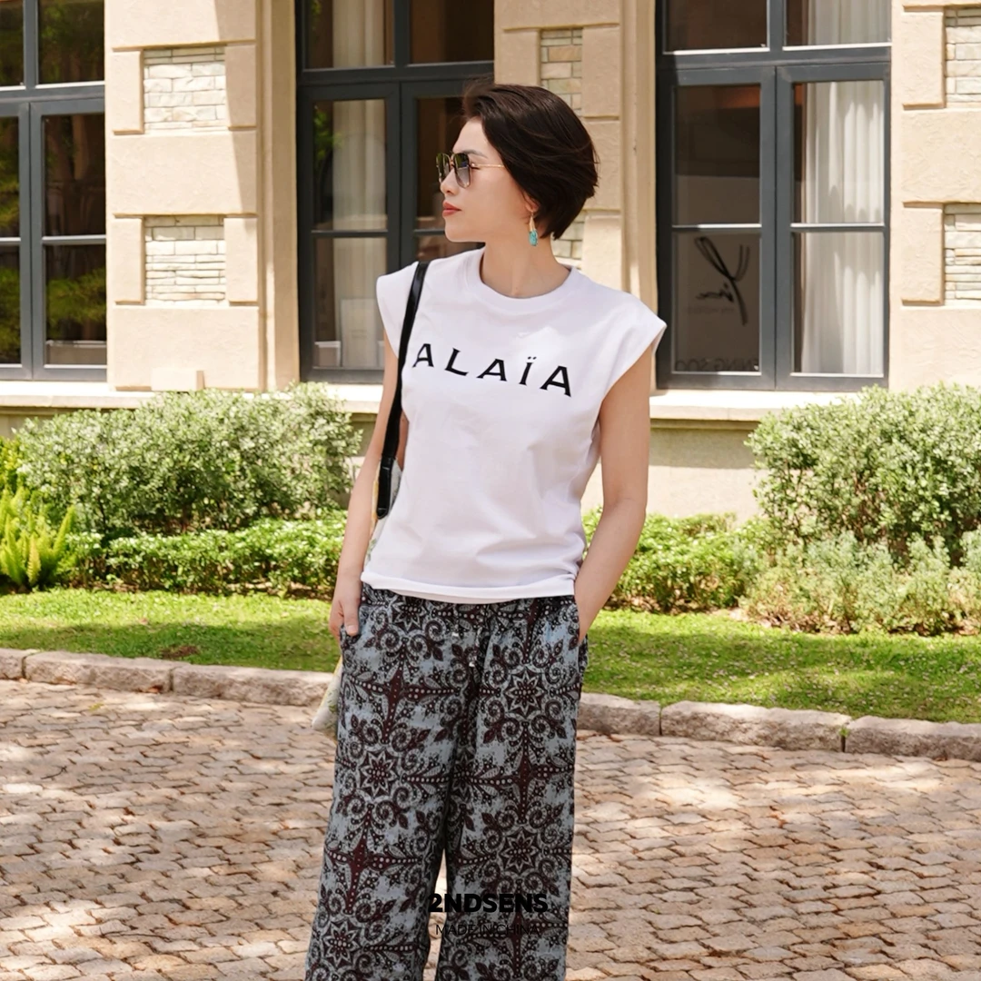 2NDSENS【偶遇西雅图】经典立体阔肩收腰字母T恤