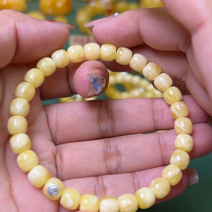 蜜蜡未镶嵌珠宝奇石