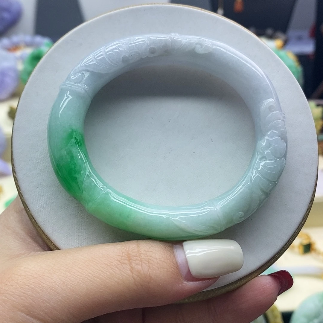 浅***夕翡翠未镶嵌手镯手镯