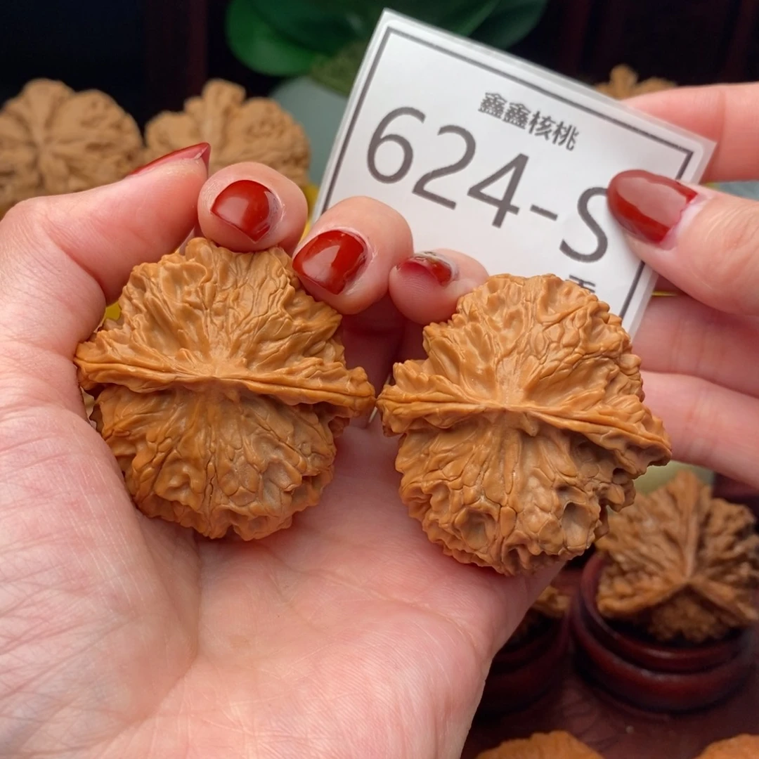 文玩核桃把件苹果园44