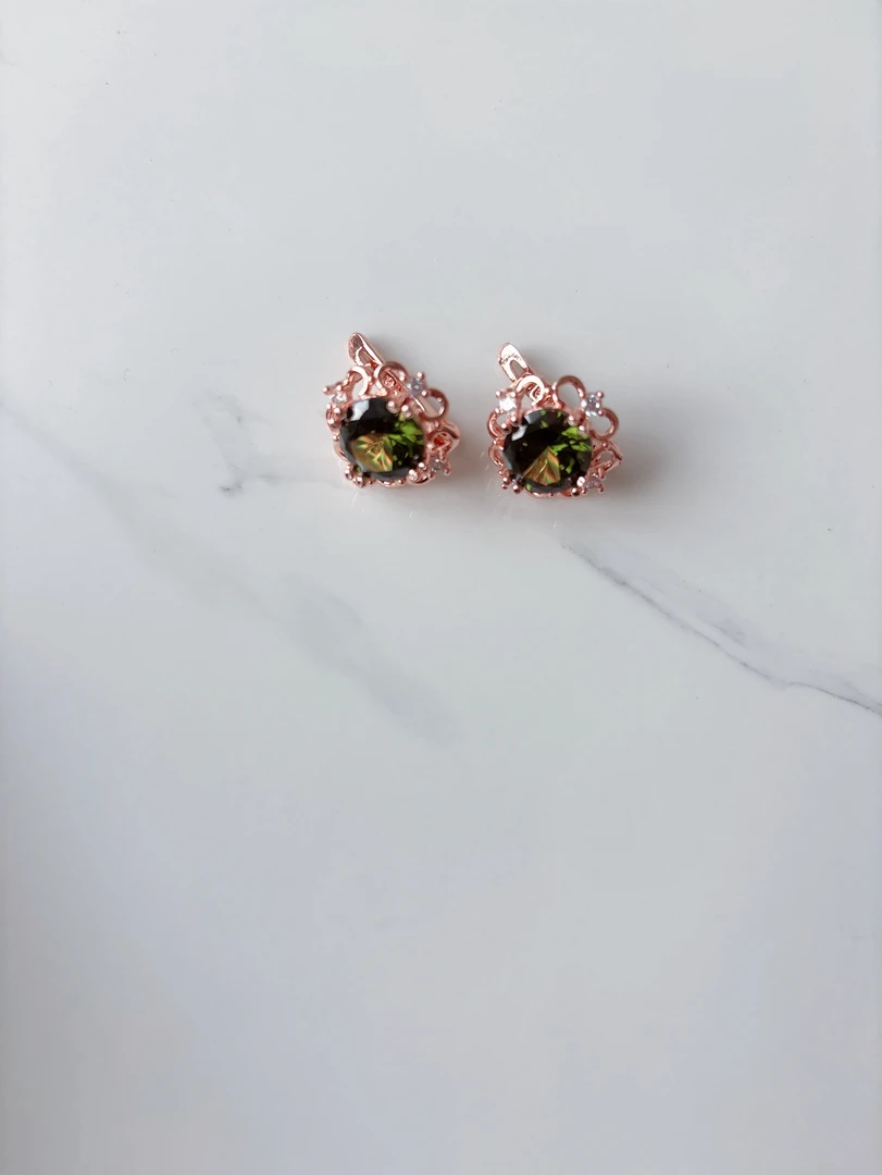 铜合金合成锆石耳饰 004四边形四小钻镂空新款女耳环彩色精致