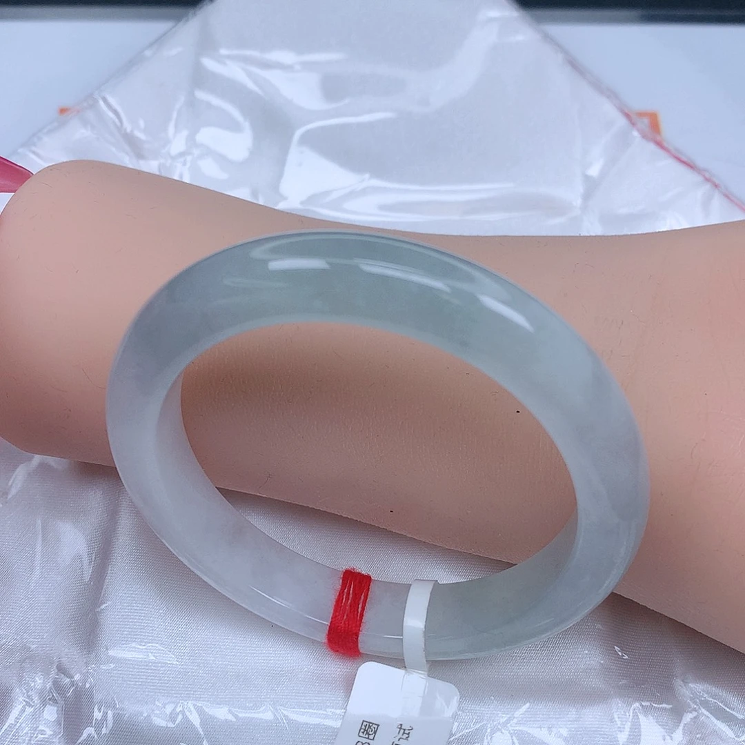 【闪购商品】未镶嵌手镯翡翠，53