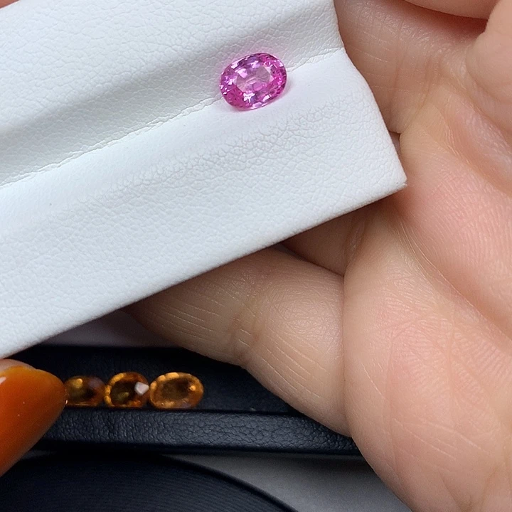 尖晶石裸石1.09ct马亨盖