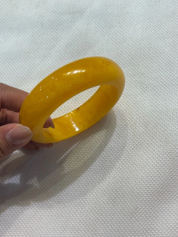 A76蜜蜡精选手镯