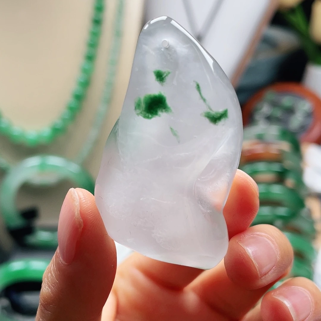 石英质玉挂件未镶嵌