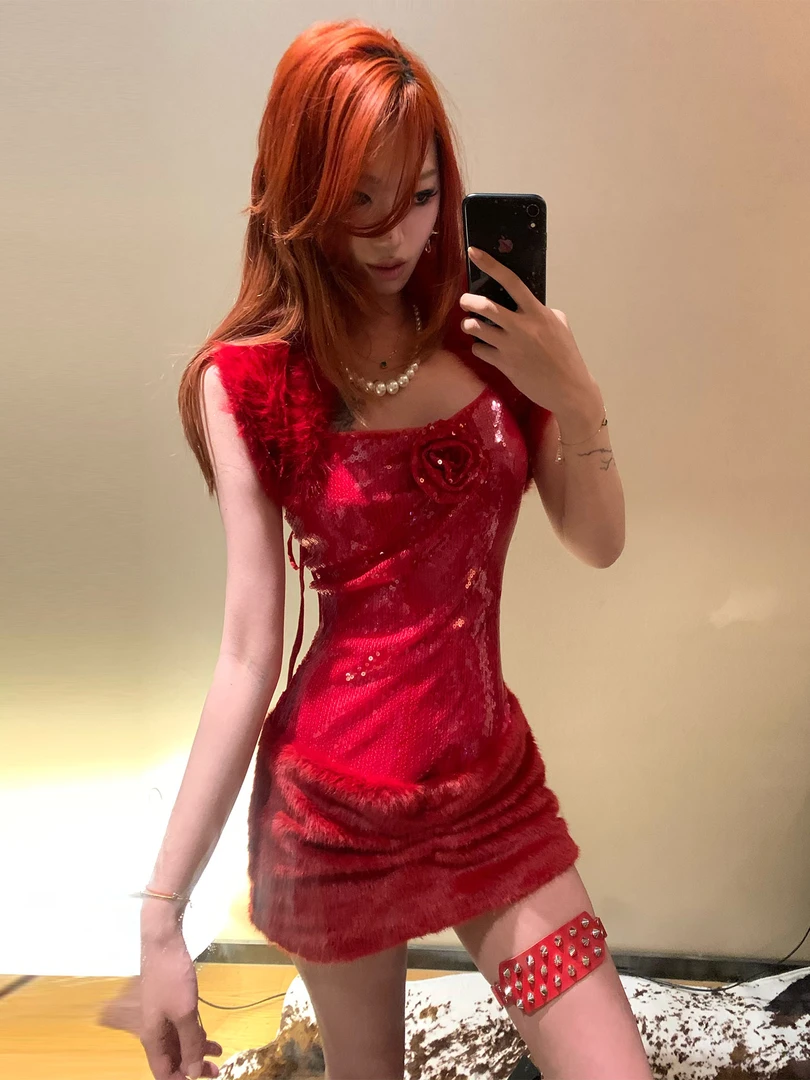 Z24995纯欲风红色抹胸连衣裙女亮片包臀裙性感圣诞战袍裙子毛坎肩