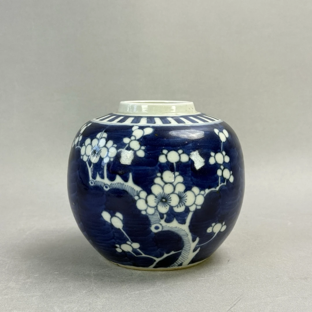 25072198民国青花冰梅罐 高12.7cm A02036