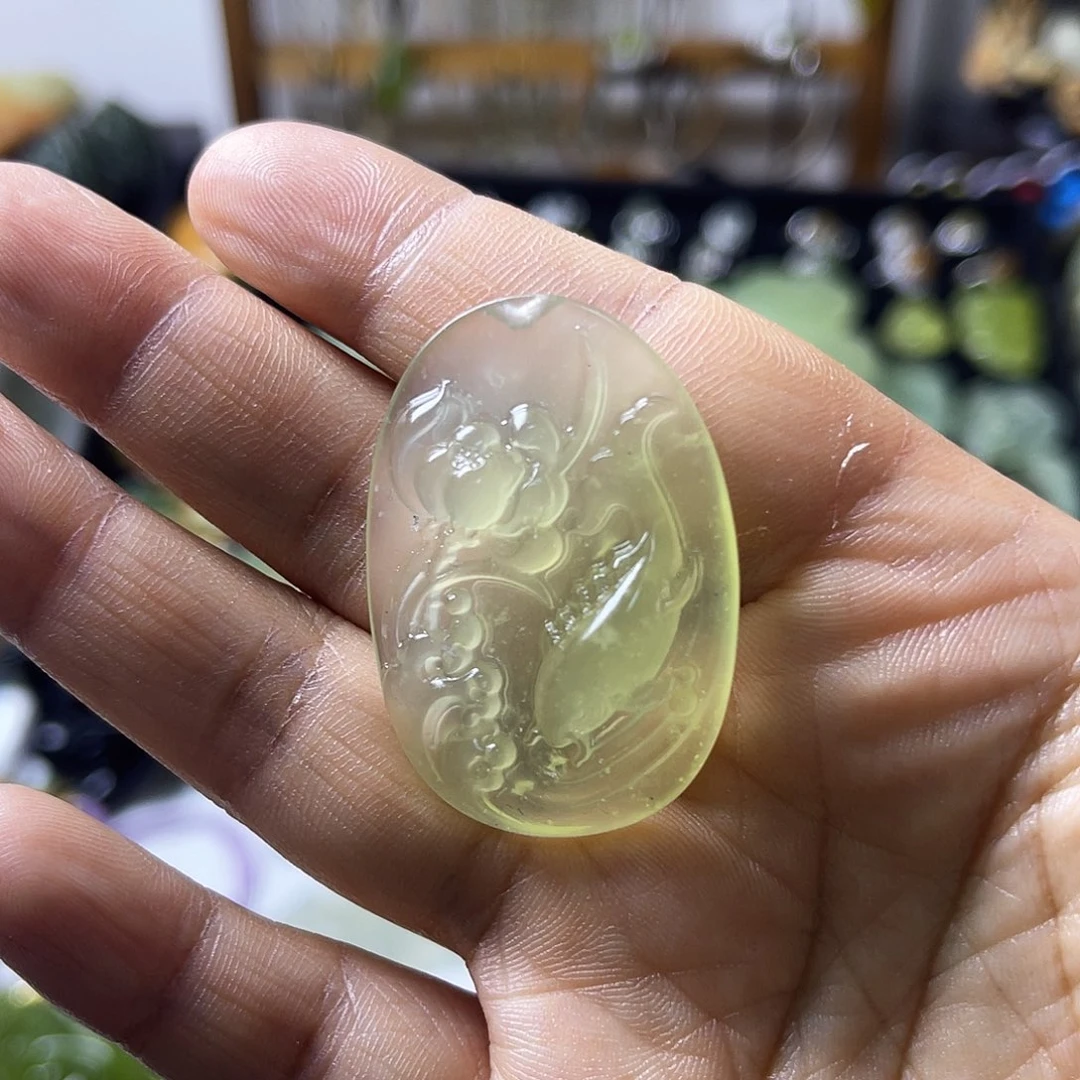 未镶嵌蛇纹石玉颈饰