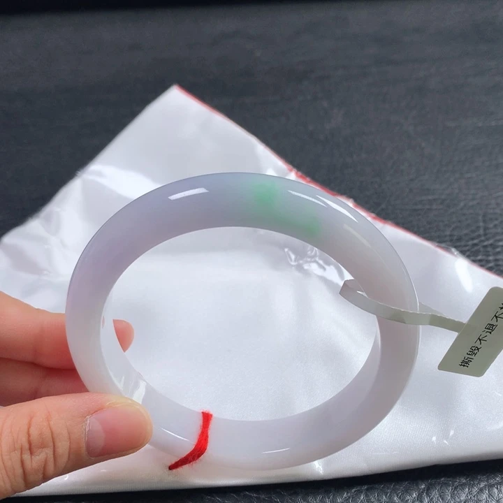 I***S翡翠未镶嵌手镯63➕