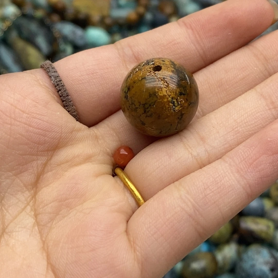 南红玛瑙未镶嵌珠宝半成品