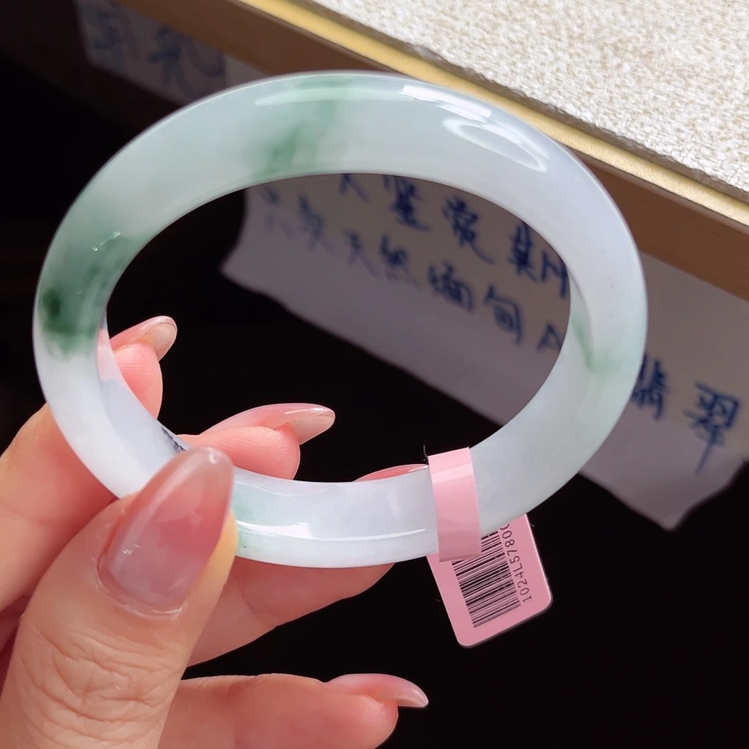 翡翠未镶嵌手镯手镯