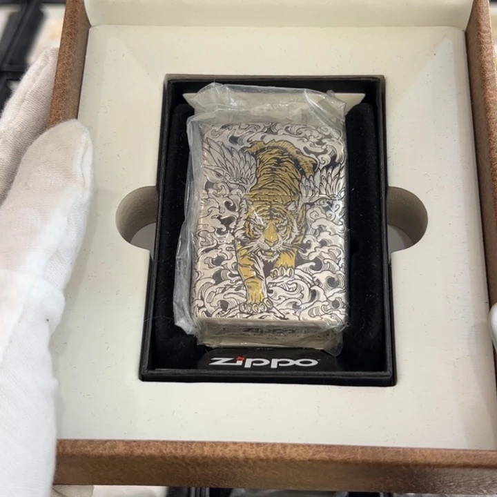 铁盔甲错金银老虎