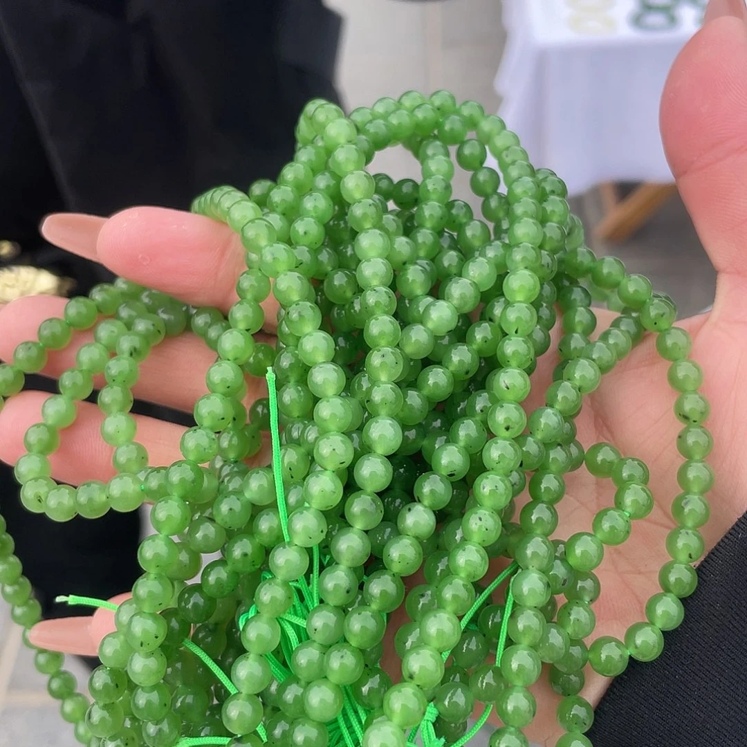 和田玉颈饰未镶嵌多样性发货，发其一