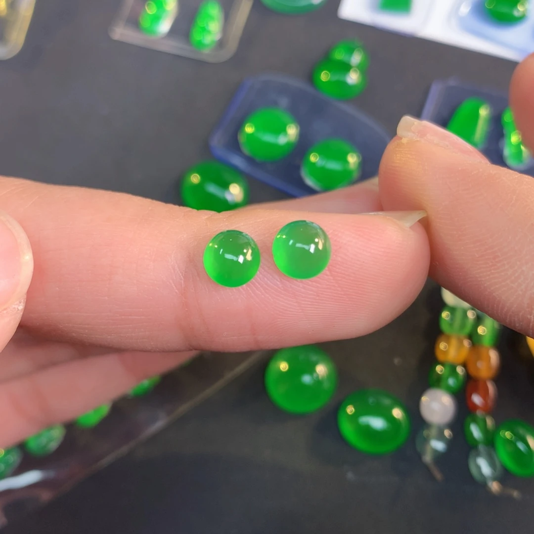 翡翠裸石5.53-3.25