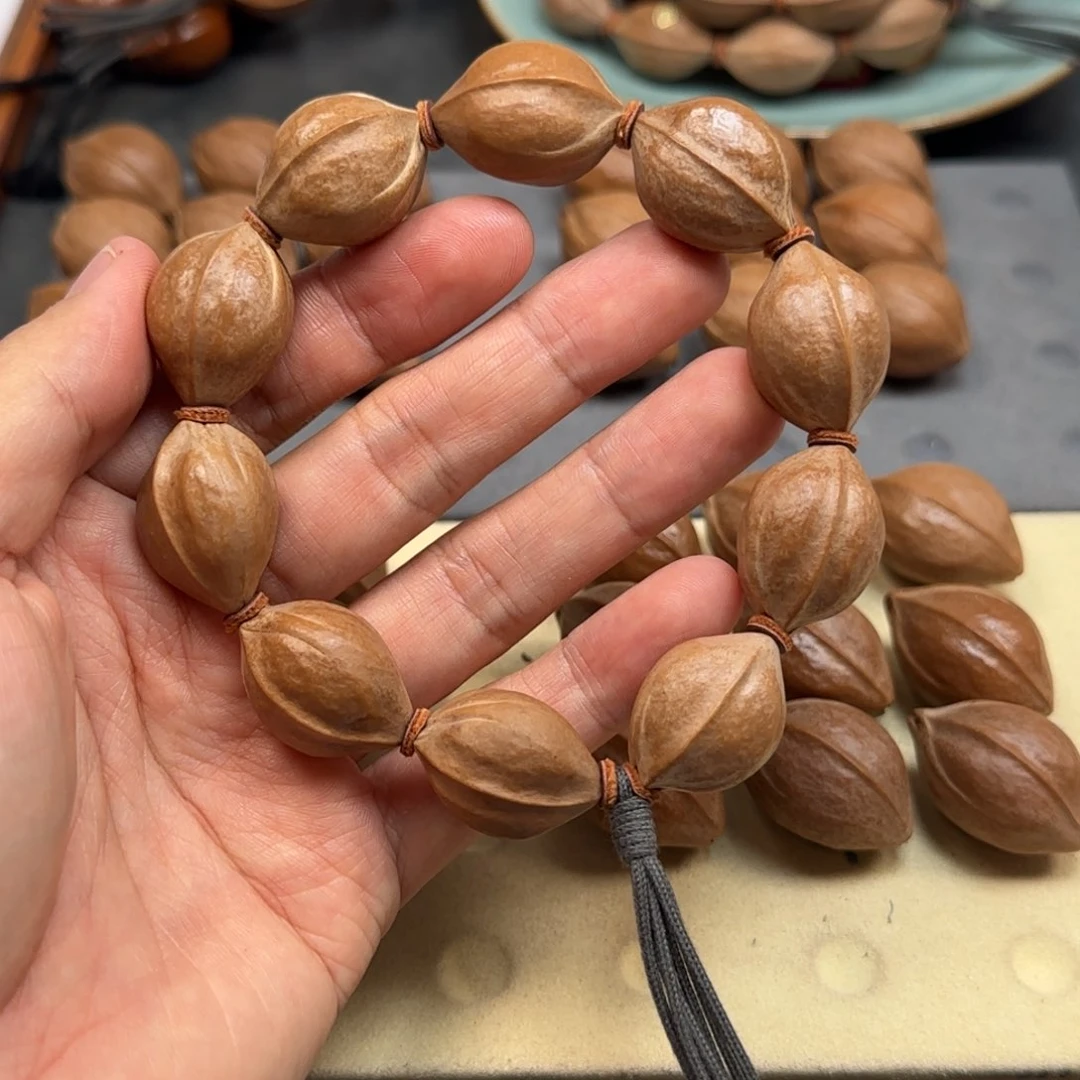 橄榄核手串1.8✖️2.6精品