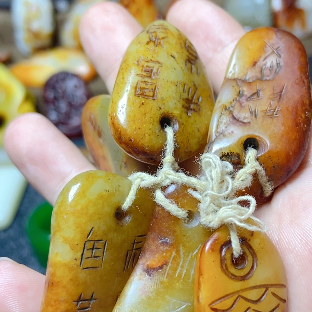 白玉菩提吊坠收藏