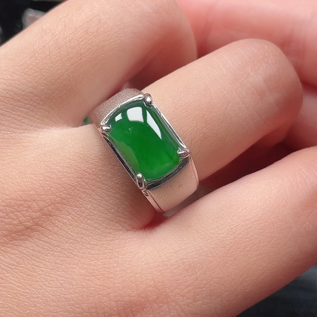 翡翠银S925镶嵌戒指没有运费险3731