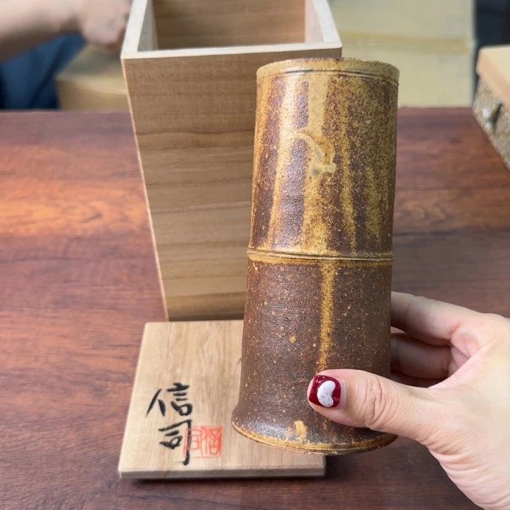 一个陶瓷物件哈哈哈