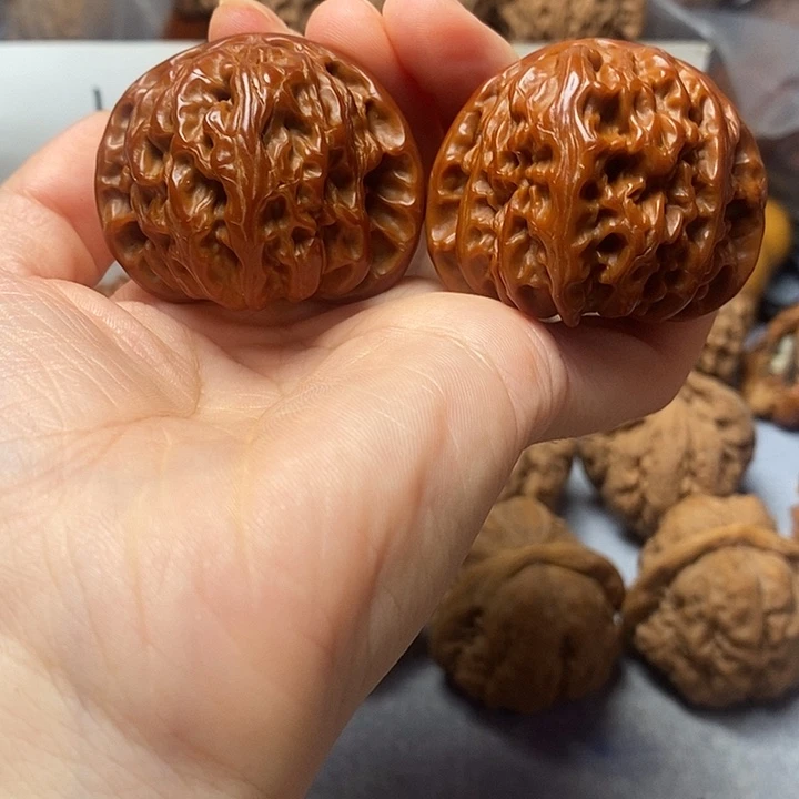 吊坠文玩核桃白狮