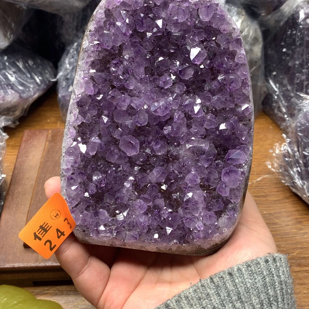 水晶大型摆件（非配饰）未镶嵌