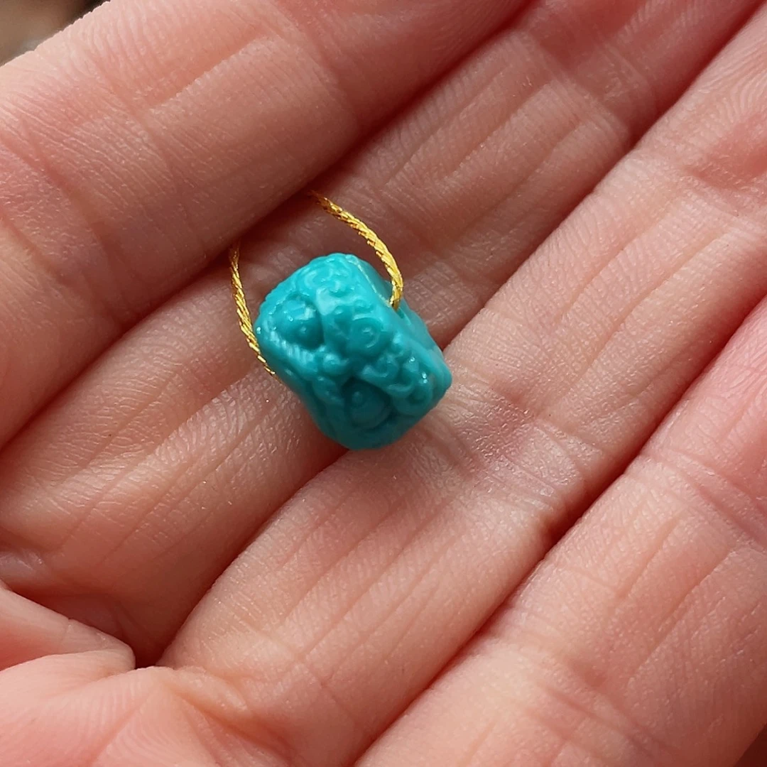 绿松石颈饰未镶嵌