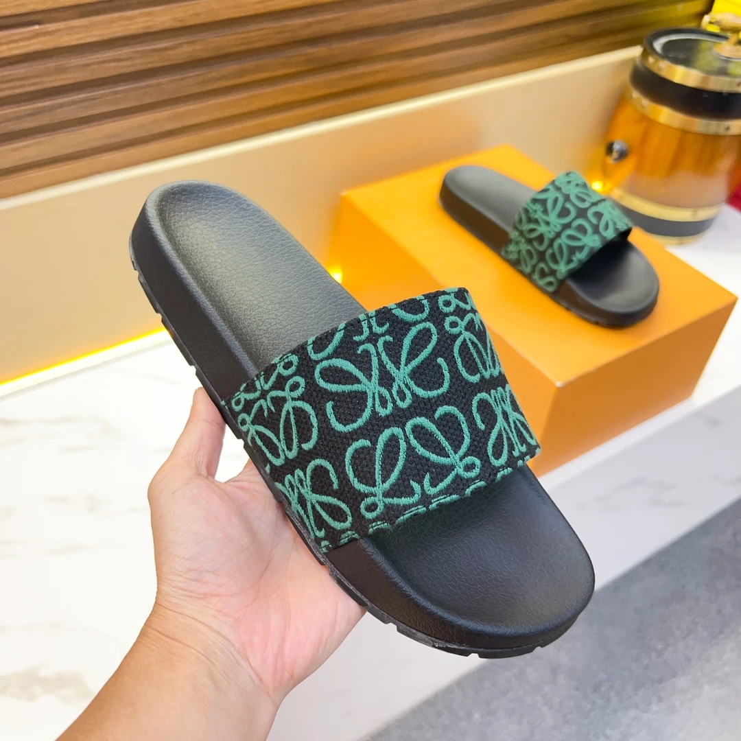 新款男士轻奢拖鞋夏天外穿真皮休闲凉拖鞋防滑静音厚底潮流一字拖