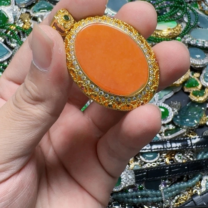 翡翠未镶嵌颈饰天然A货翡翠放漏