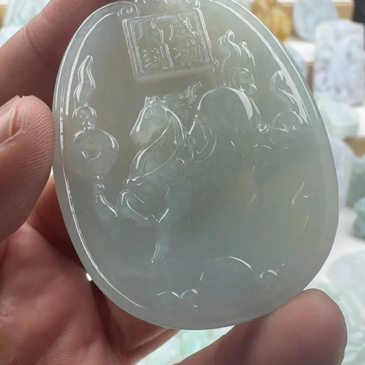 翡翠未镶嵌颈饰天然缅甸A货翡翠